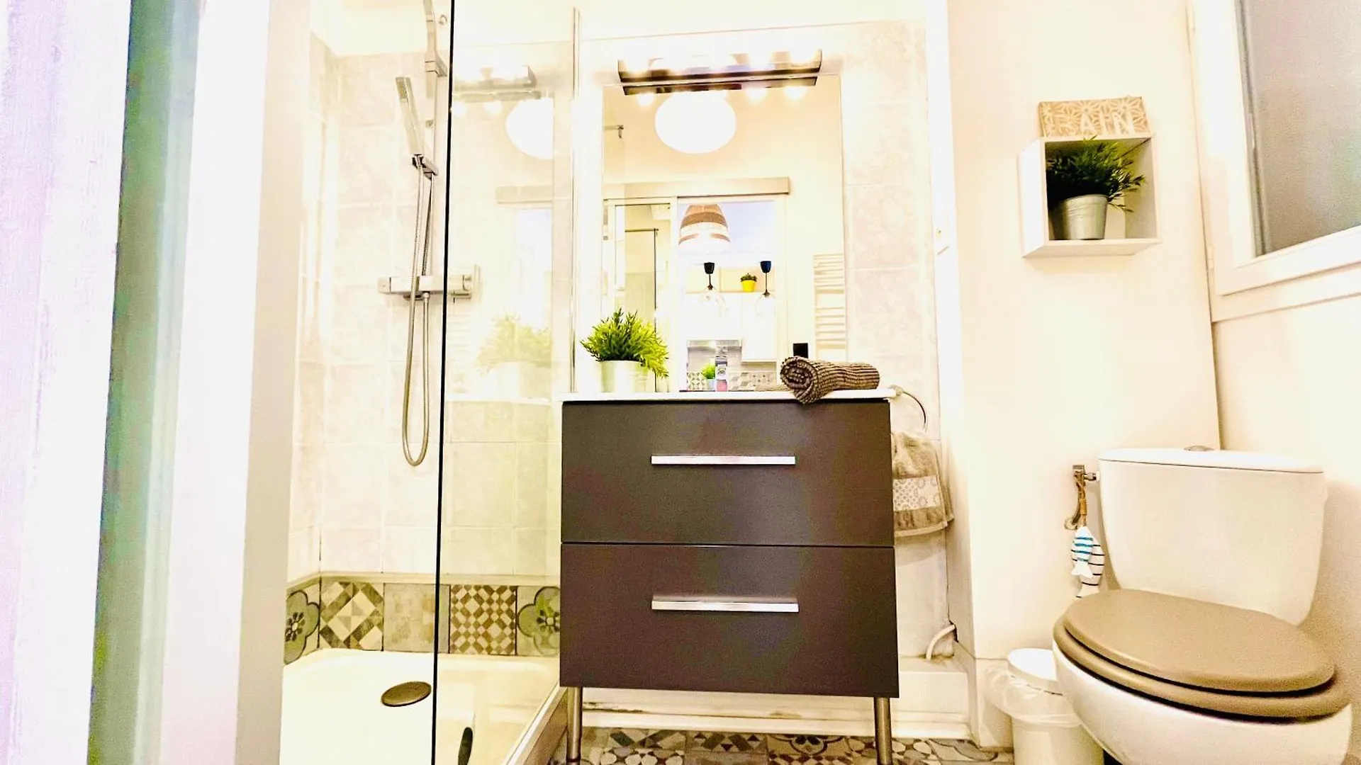 Apartament Au Son Des Cigales Cassis 0*,  Francja