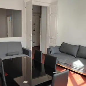 https://appartement-6-15-rue-du-canard-carmes-toulouse.midi-pyreneeshotels.com