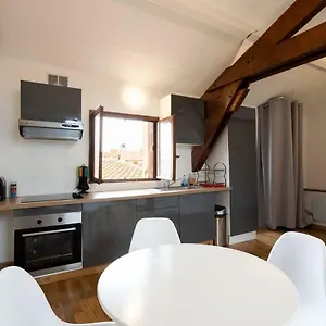 https://appartement-7-15-rue-du-canard-carmes-toulouse.midi-pyreneeshotels.com